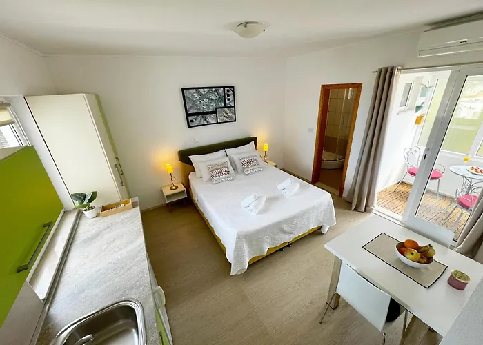 Hvar Sunny Hill Apartment *